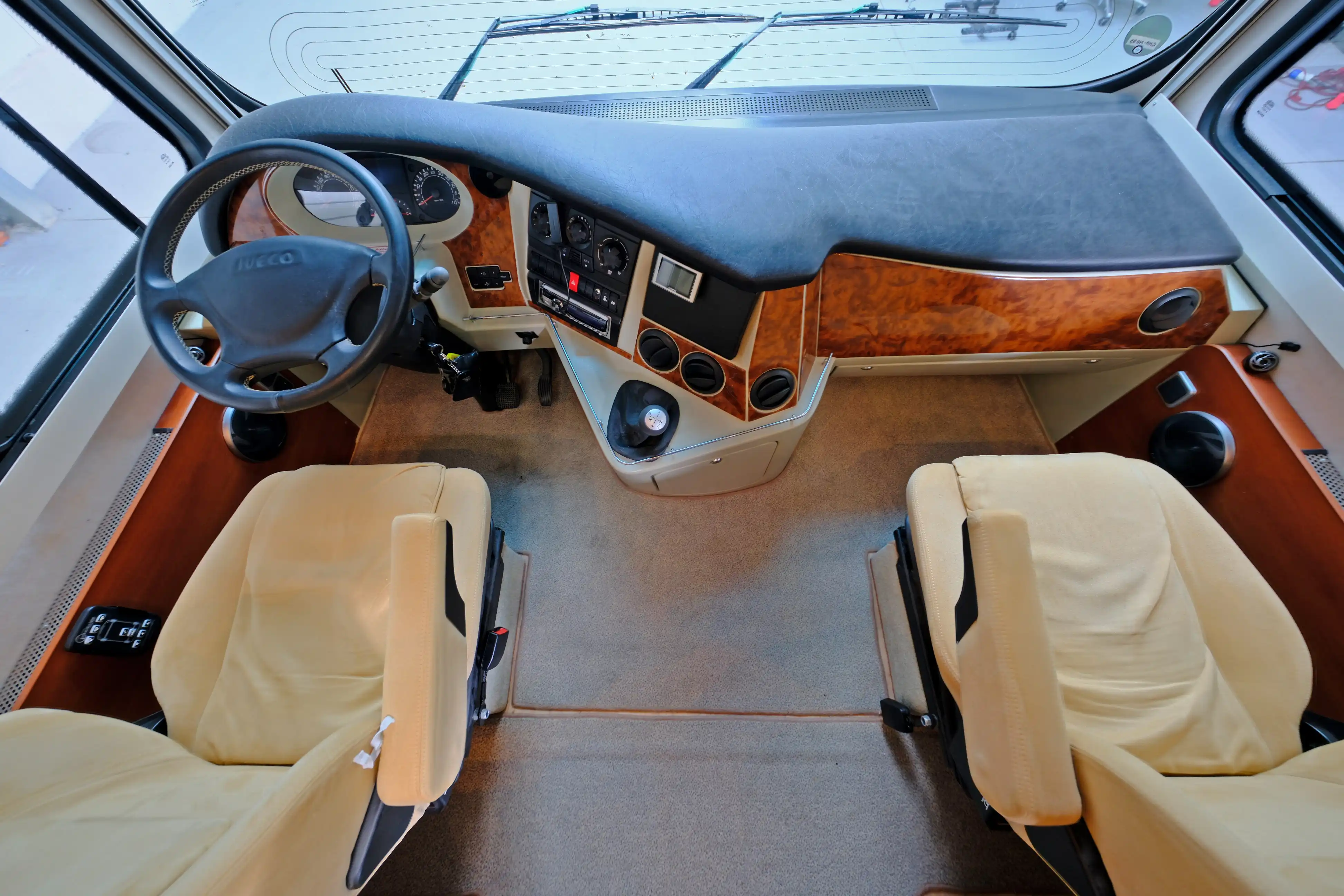 CONCORDE Carver I 692 H